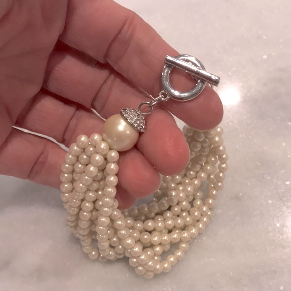 Brooks Brothers Pearl multi strand bracelet - Picture 2 of 4
